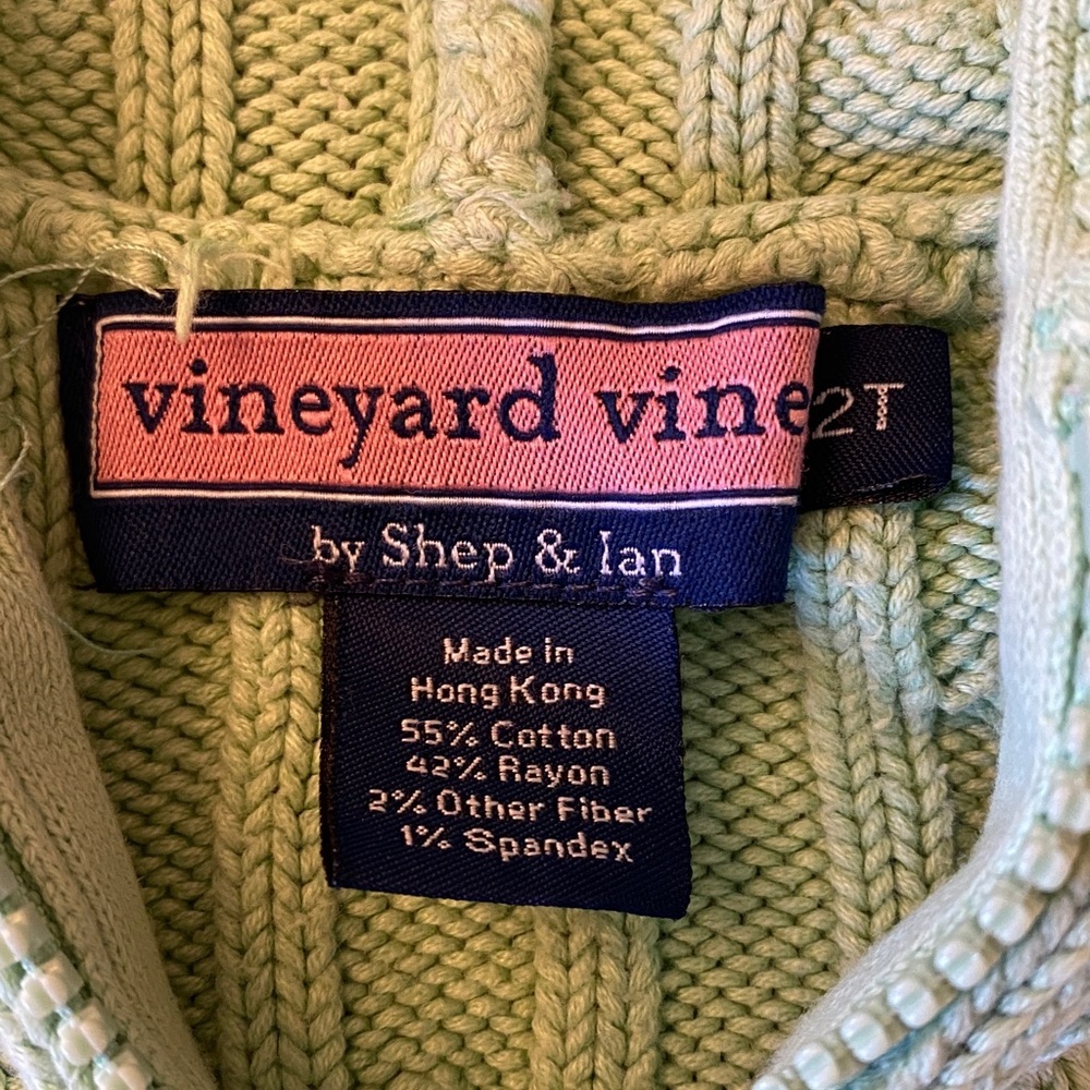 Vineyard Vines size 2T cable knit front zip hoodie sweater Excellent condition! - Picture 2 of 3